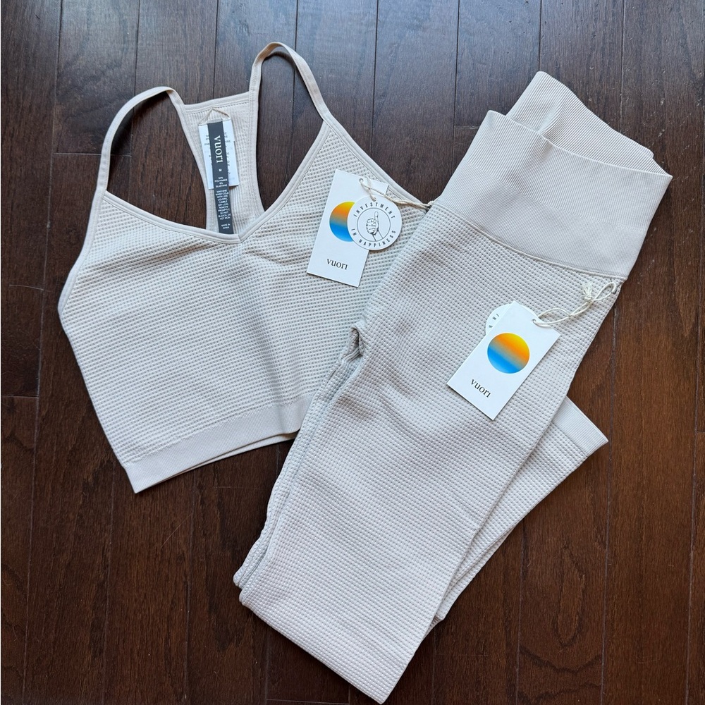 NWT Waffle Seamless bra & leggings, medium